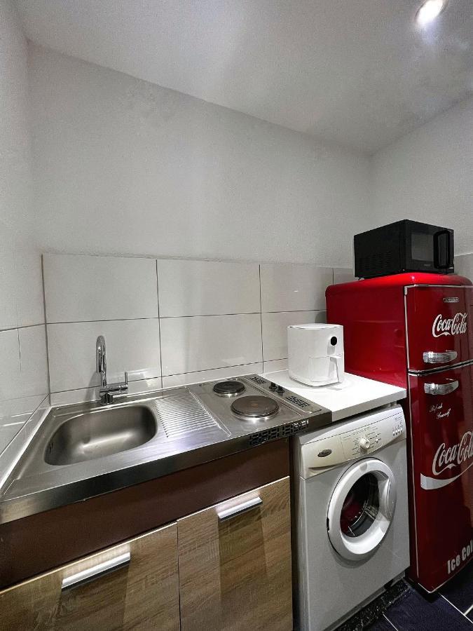 Erdgeschoss Wohnung Wiesbaden Stadtmitte 2 Zimmer Kueche Bad Exterior foto
